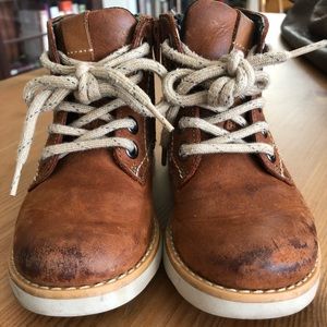 Clarks boots, toddler 7.5